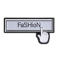 Broche en émail style Y2K rétro, motif boîte de recherche et bouton de clic, avec pointeur de souris et cadre de texte gris-blanc, pour sac et revers
