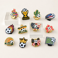 Großhandel auf Lager: Fußball-Metall-Hutclip aus Zinklegierung mit Emaille – Sofort lieferbar, Sportfan-Geschenk, Großbestellung