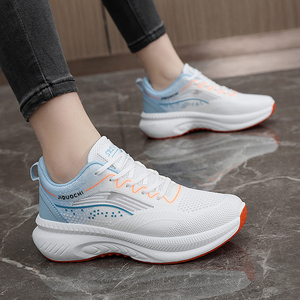 Chaussures de sport décontractées tendance pour femmes, respirantes, en maille tricotée, à lacets, pour l'été, le printemps et l'automne - Fabriquées en Chine - Product Image 4