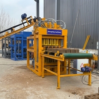 Équipement de compactage hydraulique pour briques de terre rouge SHM4-10, machine de moulage automatique pour blocs d'argile.