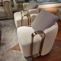 Fauteuil canapé simple moderne de luxe structure en métal doré velours tissu élégant meubles salon hôtel ensemble de pieds pour hall d'entrée
