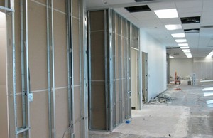 Panneaux muraux en mousse <span class=keywords><strong>acoustique</strong></span> en polyuréthane avec goujons de séparation et squelette de sol pour installation d'insonorisation en studio - Product Image 2