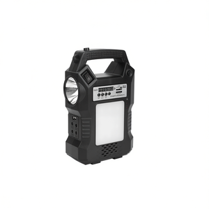 D0100XTMMYY Stazione di Alimentazione Portatile Ricaricabile con Pannello Solare e Torcia, Batteria agli Ioni di Litio per Campeggio e Interruzioni di Corrente - Product Image 1