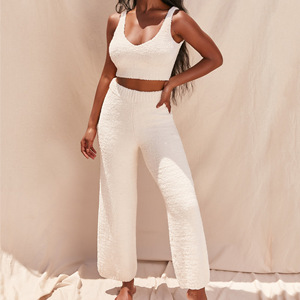 Ensemble de pantalons longs et débardeurs en peluche à la mode décontractée pour femmes vêtements d'hiver deux pièces personnalisés avec longueur de cheville - Product Image 6