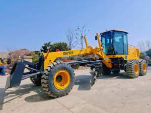 Motoniveladora de Construcción de 15 <span class=keywords><strong>Toneladas</strong></span>, <span class=keywords><strong>Precio</strong></span> de Fábrica, GR165 |   132kW Turbo Diésel |   <span class=keywords><strong>Diferencial</strong></span> Autoblocante |   En stock - Product Image 2