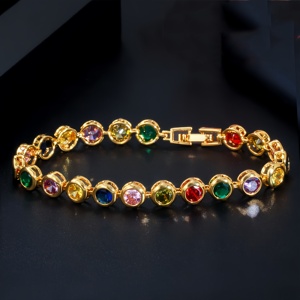 Bracelet de main en acier titane coloré Doba, best-seller, avec cœurs étincelants et zircon, bijoux de main en acier inoxydable plaqué or - Product Image 1