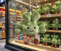 Porte-clés trèfle en peluche, pendentif végétal doux et rembourré pour la décoration de sac, cadeau de vacances, porte-clés trèfle en peluche personnalisé