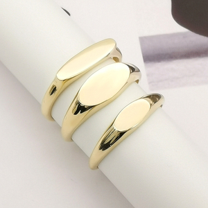 <span class=keywords><strong>Bague</strong></span> en or massif 9K/14K <span class=keywords><strong>avec</strong></span> logo gravé sur mesure, <span class=keywords><strong>bague</strong></span> en or véritable 9k 14k 18k, bijoux pour femmes, <span class=keywords><strong>bague</strong></span> signet - Product Image 4
