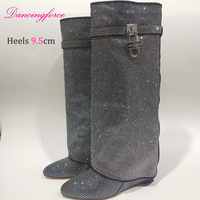 Bottes sexy à talon compensé de 9,5 cm pour femme, à bout pointu, décorées de strass, avec boucle requin et tige fine