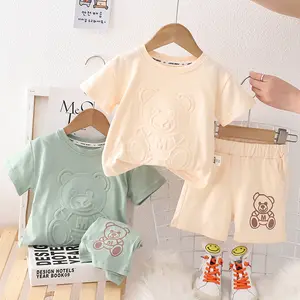 New arrival style summer Boys bear nice short sleeve O neck T shirt and shorts casual 2 pieces clothing set