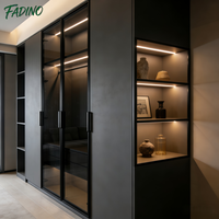 Armoire de chambre à coucher en bois massif, style moderne personnalisé 2025, pour villa, avec grand espace de rangement, assemblée