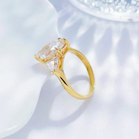 Anello di fidanzamento da donna in oro giallo 18 carati con diamante da laboratorio taglio marquise, stile Prismatic Shadow Fashion Light Luxury.