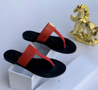 Tongs de créateur pour femmes Sandales d'été Sandales décoratives Slip-on Slides Fashion Women Sandals Summer Wholesale Flat Shoes