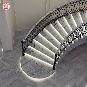 Escalier en marbre blanc naturel sur mesure avec marches en pierre à veines grises naturelles pour développement résidentiel haut de gamme de maisons de luxe - Product Image 1