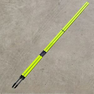 Postes de Entrenamiento de Fútbol Ajustables - Estacas de Suelo con Resorte de 180 cm para Ejercicios de Agilidad y Drible en Fútbol - Product Image 4