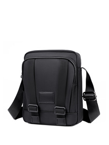 Bolso de pecho estilo motociclista para hombre, bolso cruzado sencillo de gran capacidad, bolso de hombro ligero, informal y versátil - Product Image 5