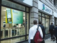 Film de projection holographique transparent en PET / Affichage publicitaire 3D / Film de projection arrière pour verre