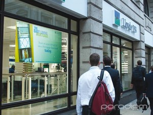 Película de Proyección PET Holográfica Transparente/Pantalla Publicitaria 3D/Película de Proyección Trasera para Vidrio - Product Image 5