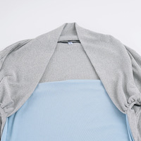 Ensemble deux pièces : T-shirt à manches longues color-block au style doux et séduisant et pantalon évasé élastique décontracté à coupe ajustée