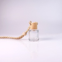 Diffuseur de parfum suspendu pour voiture en gros, flacon vide givré de 8 ml et 10 ml avec bouchon en bois pour désodorisant de voiture
