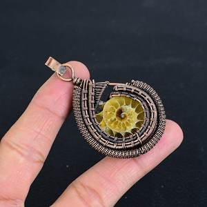 จี้ห่อลวดทองแดงแอมโมไนต์โบราณทำด้วยมือสไตล์คลาสสิกการตั้งค่าฝาอัญมณีธรรมชาติ - Product Image 4