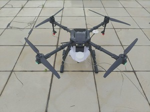ชุดเครื่องพ่นยาทางการเกษตร X6 Plus Compact 6L พร้อมโครงคาร์บอนไฟเบอร์ สำหรับการพ่นยาพืชผลแบบแม่นยำ ชุดประกอบโดรนเกษตร - Product Image 3