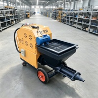Machine à pulvériser du mortier de ciment électrique compacte 220V avec une production stable pour la rénovation des bâtiments