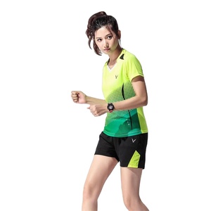 Completo da Badminton: giacca sportiva con bavero e Tshirt ad asciugatura rapida abbinata per entrambi i sessi - Product Image 2