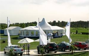 Carpa Blanca Personalizada de Despliegue Rápido <span class=keywords><strong>para</strong></span> <span class=keywords><strong>Eventos</strong></span> de Boda y Fiestas Corporativas, Estructura Modular de Aluminio con Techo de PVC - Product Image 2