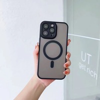 Étui de téléphone magnétique givré de haute qualité pour iPhone 16 17 15 13 14, coque magnétique en TPU pour chargement sans fil