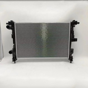 Radiador de refrigeración del motor de piezas de automóviles OEM 68273401AA radiador de coche para <span class=keywords><strong>Jeep</strong></span> <span class=keywords><strong>Compass</strong></span> 2017 2018 2019 2020 2021 <span class=keywords><strong>2022</strong></span> 2023 - Product Image 1