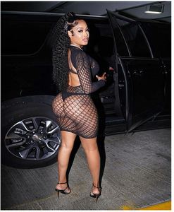 Minivestidos sexys de red con estampado a cuadros y espalda descubierta para mujer, de manga larga con cuello redondo, transparentes, que realzan la figura, para discoteca, con falda a la cadera. - Product Image 2