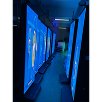 GOB P2.5 affichage numérique avec roues écran led mural portable écran led poster présentoir extérieur écran led personnalisé