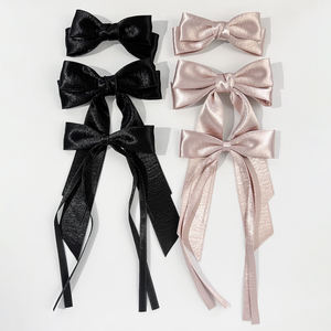 SASAACCフランスのエレガントなサテンリボンヘアクリップ、フェミニンとハイエンドスタイル、トップクリップ、多彩なヘアアクセサリー - Product Image 2