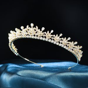 Diadème de Mariage Haut de Gamme en Zirconium Marquise, <span class=keywords><strong>Couronne</strong></span> Nuptiale Ornée Plaqué Or, Coiffe Étoilée en Cristal pour Quinceañera et Événements Spéciaux - Product Image 3