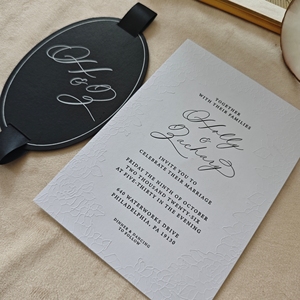 ชุดการ์ดเชิญแบบนูนลายดอกไม้และตัวอักษรแบบ Letterpress อย่างละเอียดประณีต, ชุดการ์ดเชิญแบบนูนลายผีเสื้อดอกไม้ - Product Image 3
