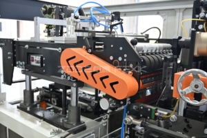 Máquina Plegadora de Pañuelos Faciales Tipo Dibujo, Máquina para Doblar Pañuelos Faciales - Product Image 2