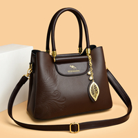 Sacs à main pour femmes en gros d'usine, design simple, sacs à main avec pendentif précieux, sac à bandoulière de luxe en cuir PU souple