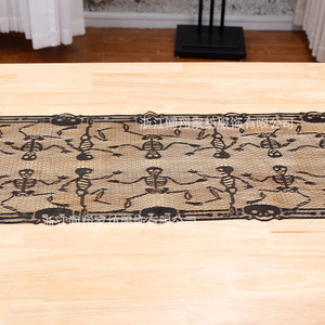 Camino de mesa rectangular de poliéster con encaje negro y calaveras para Halloween, decoración de interiores - Product Image 3