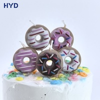 Ensemble de 5 bougies personnalisées en forme de donut scintillantes sur le thème de la romance pour la décoration de gâteaux de thé de l'après-midi et pique-niques 2026