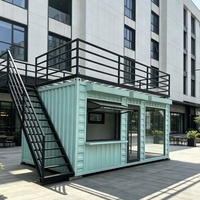 Magasin conteneur préfabriqué prêt à l'emploi avec panneaux sandwich isolés, structure en acier, fenêtre de service et bar