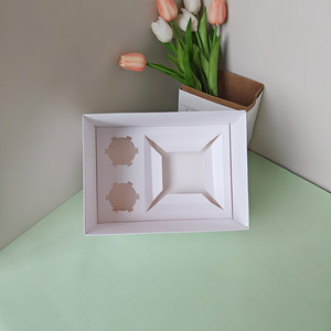 กล่องใส่ขนมหวานเค้กลาย<span class=keywords><strong>ด</strong></span>อกไม้สำหรับวันแม่สีแ<span class=keywords><strong>ด</strong></span>งกระ<span class=keywords><strong>ด</strong></span>าษคัพ<span class=keywords><strong>เค้ก</strong></span>แบบพกพาขนา<span class=keywords><strong>ด</strong></span>5เม็ดกระดาษแข็งแบบตะวันตกสำหรับนำกลับมาใช้ใหม่ - Product Image 2