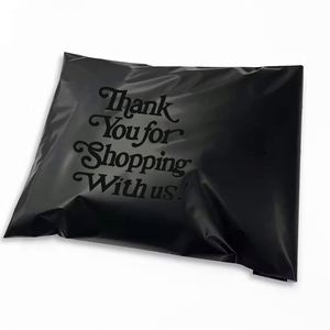 Sac d'expédition personnalisé avec logo noir, biodégradable, adhésif puissant, pour vêtements - Product Image 6