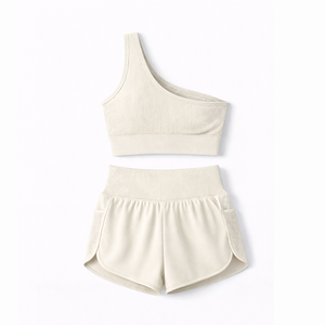 Débardeur pour femme à bretelles fixes, 13 points de couture et finition précise et tendance pour une esthétique épurée et discrète, vente en gros - Product Image 3