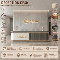 Comptoir de réception moderne de luxe, panneau blanc, design cannelé avec bande lumineuse LED, comptoir d'accueil pour bureau, hôtel, salon de beauté