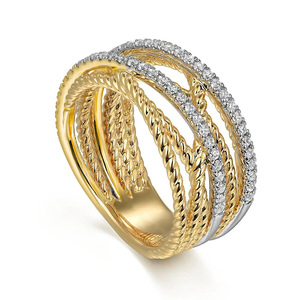 Anello alla Moda con Motivo a Corda Intrecciata, Gioiello Minimalista Bicolore, Elegante Anello da Donna - Product Image 2