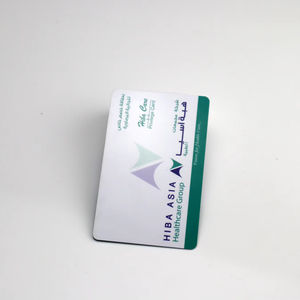 بطاقة هدايا بلاستيكية من البي في سي قابلة للكشط مع طباعة شعار مخصص وباركود ورمز QR، رائجة البيع - Product Image 1