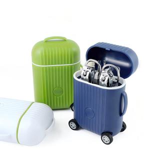 Coffret Cadeau 8 Pièces Mini <span class=keywords><strong>Valise</strong></span> Trousse de Manucure Coupe-Ongles Lames en Acier Inoxydable Outils Portables Usage Universel Tendance - Product Image 1