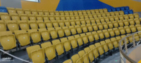 Siège pliant VIP en plastique moulé par injection PP pour stade de football, fixation sur rail ZS-QF01-L