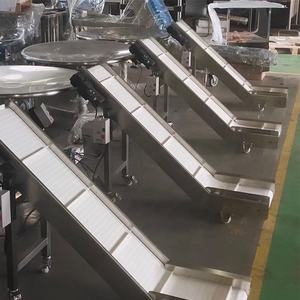 Transportador de cubo transparente Z Elevator con grado alimenticio - Product Image 5